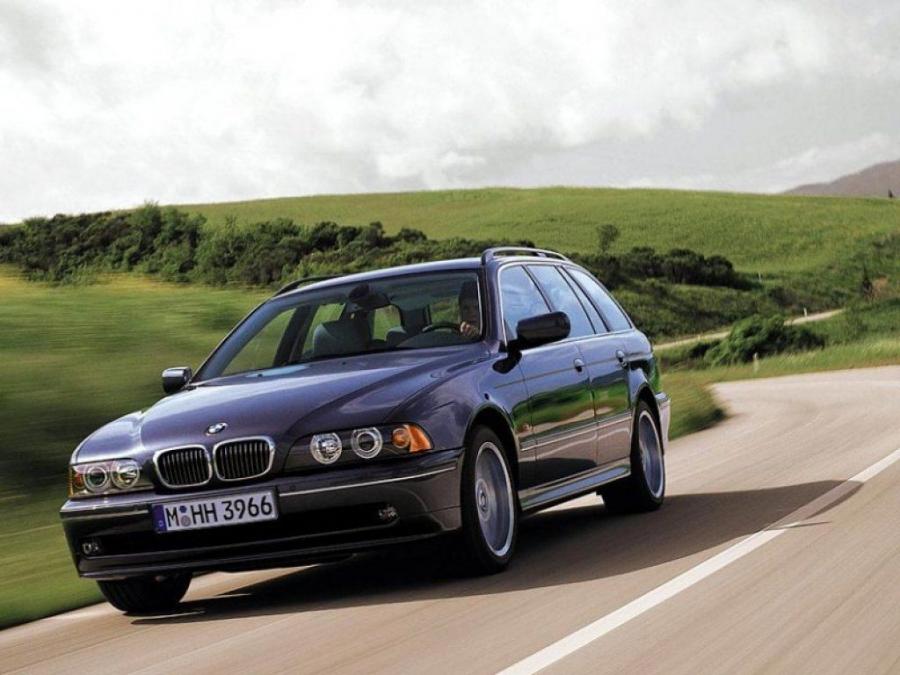 BMW 540i Touring 2000 года  (фото 5 из 7)